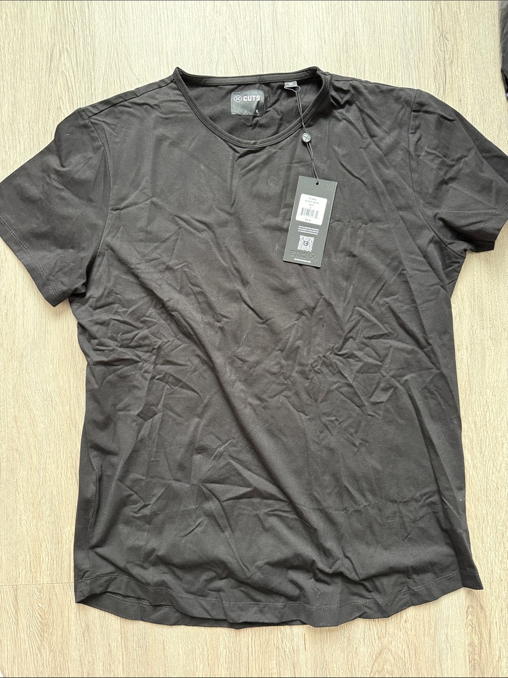 Cuts Clothing Men’s Black Short Sleeve Crew T-Shirt